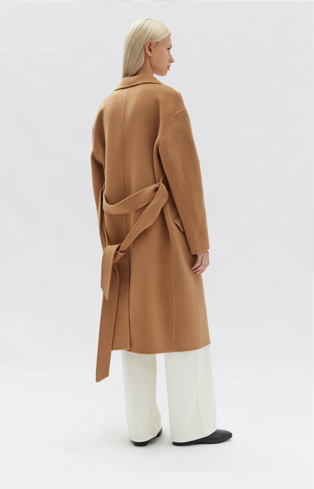 Assembly Label Sadie Coat