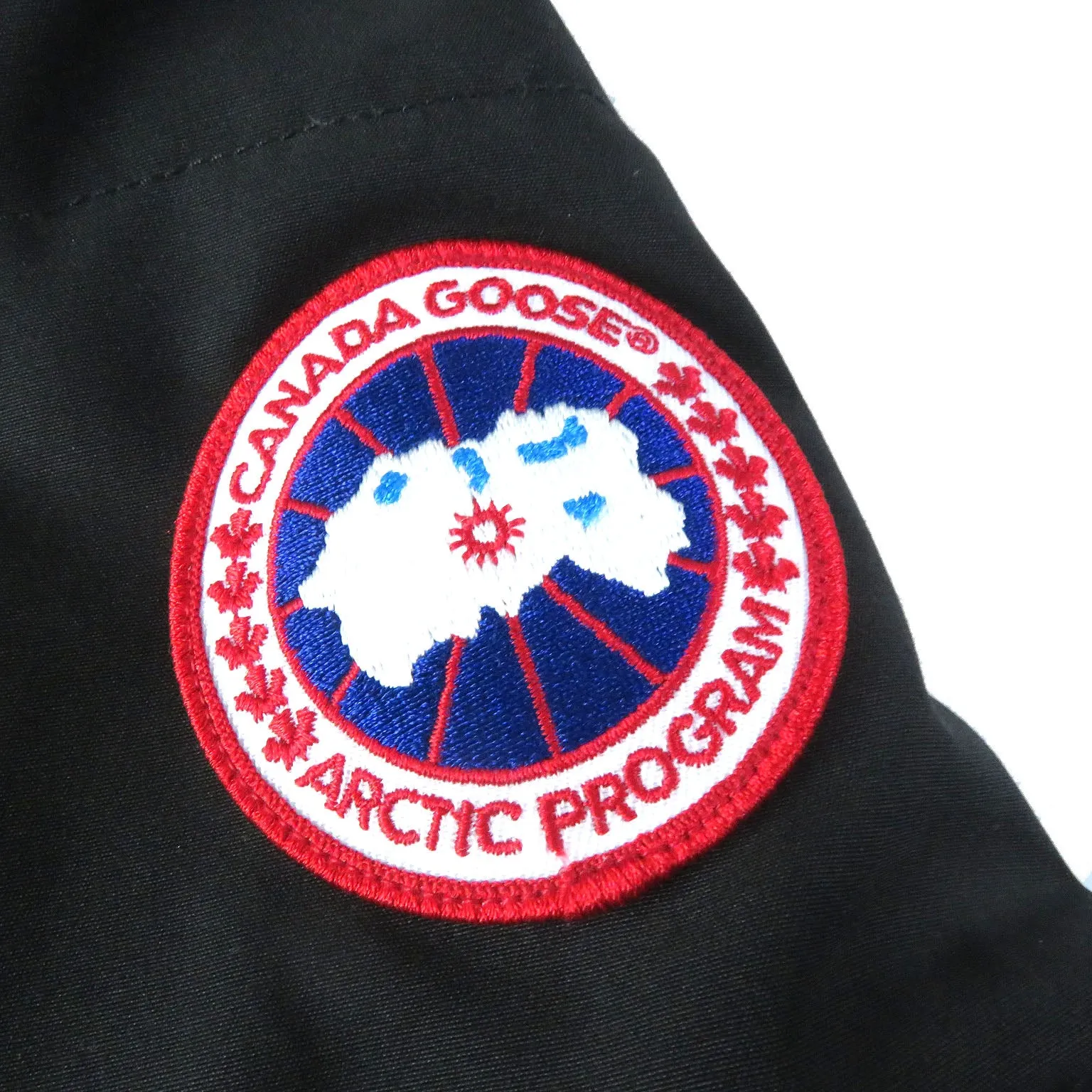 Canada Goose MACKENZIE Down Coat Black S