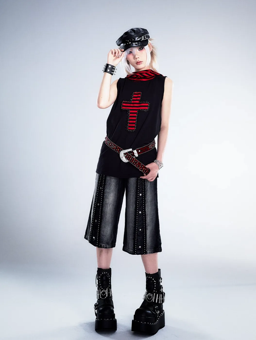 Frustration Garden Gothic Punk Denim Culottes - Black Faded Wide-Leg Capris with Studded Details