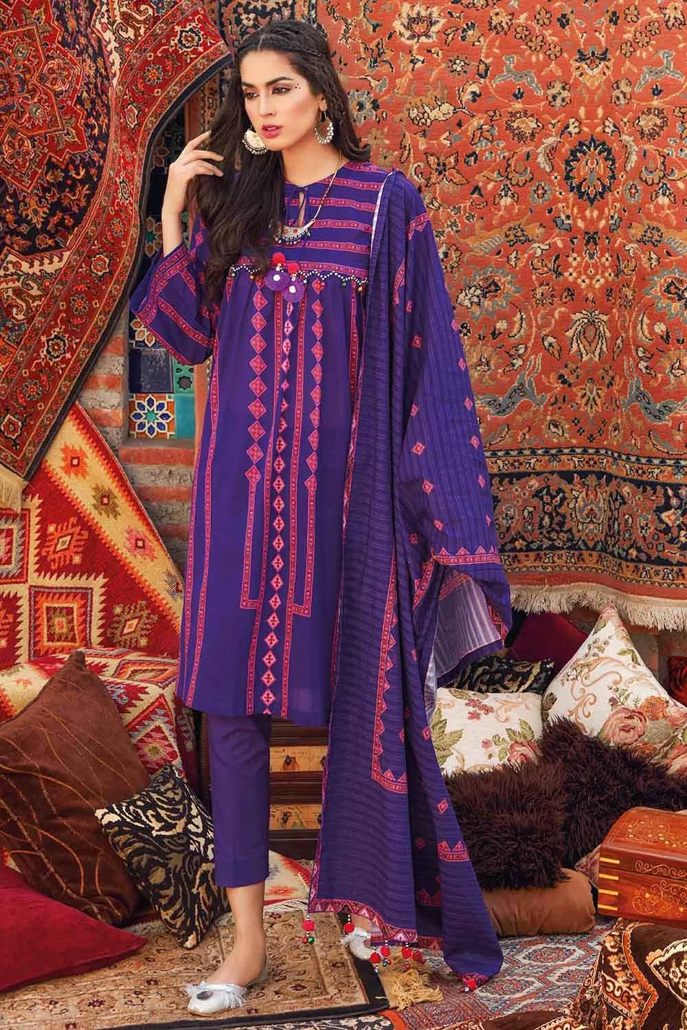 Gul Ahmed Summer · Essential 3PC Collection – 3PC Digital Printed Lawn Suit CL-1302