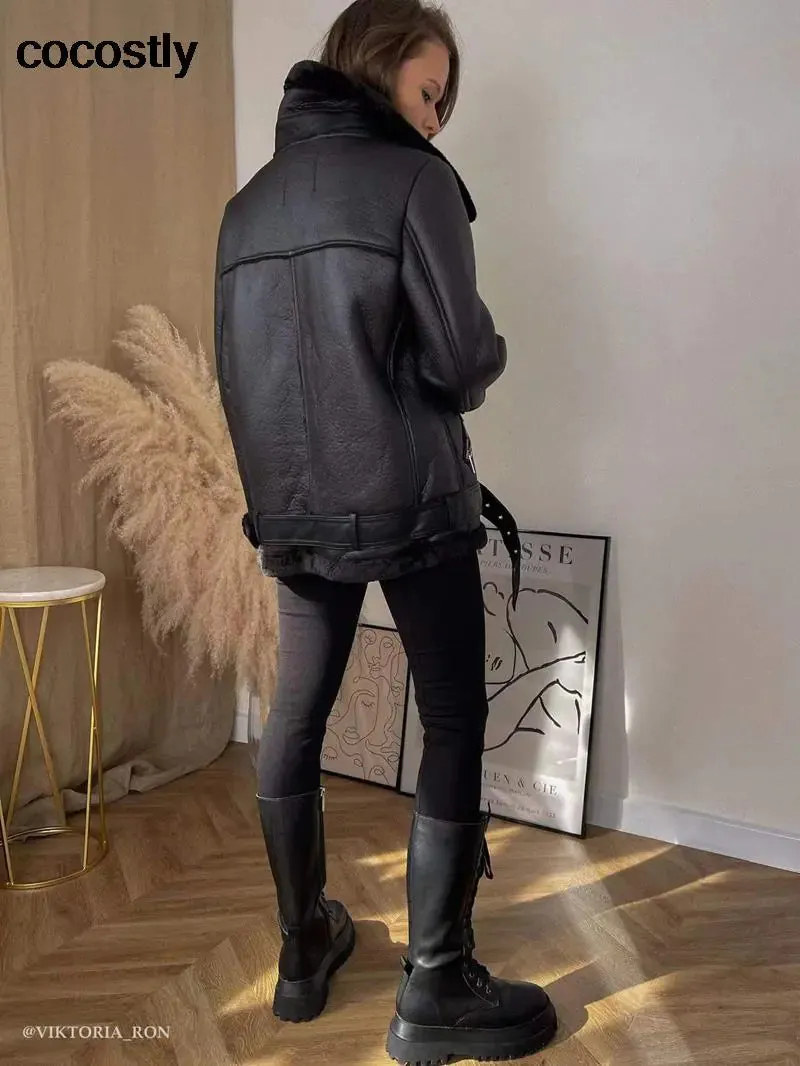 High Quality Woman's Faux Leather Fur Coat^