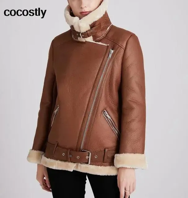 High Quality Woman's Faux Leather Fur Coat^