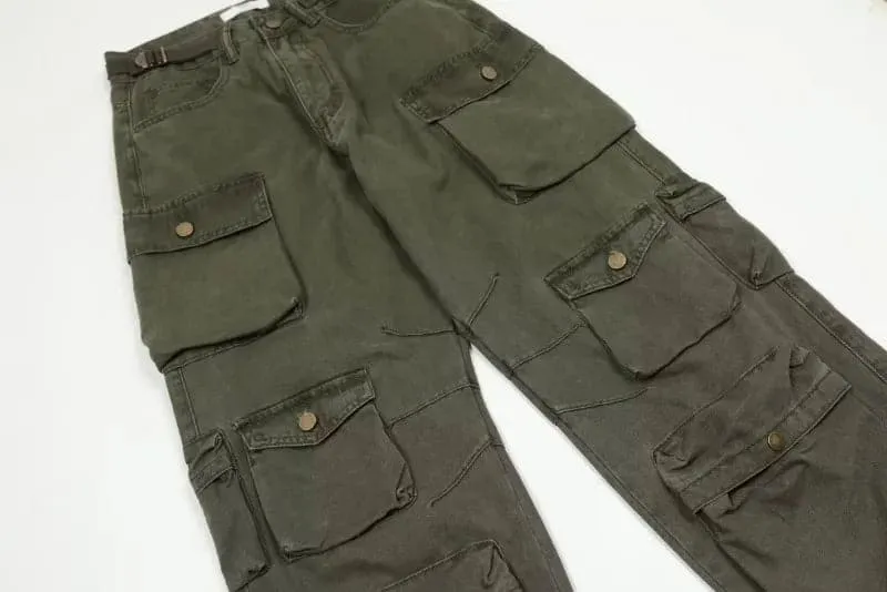 High Waist Cargo Pants - Trendy Safari Style with Pleated Details & Abundant Pockets