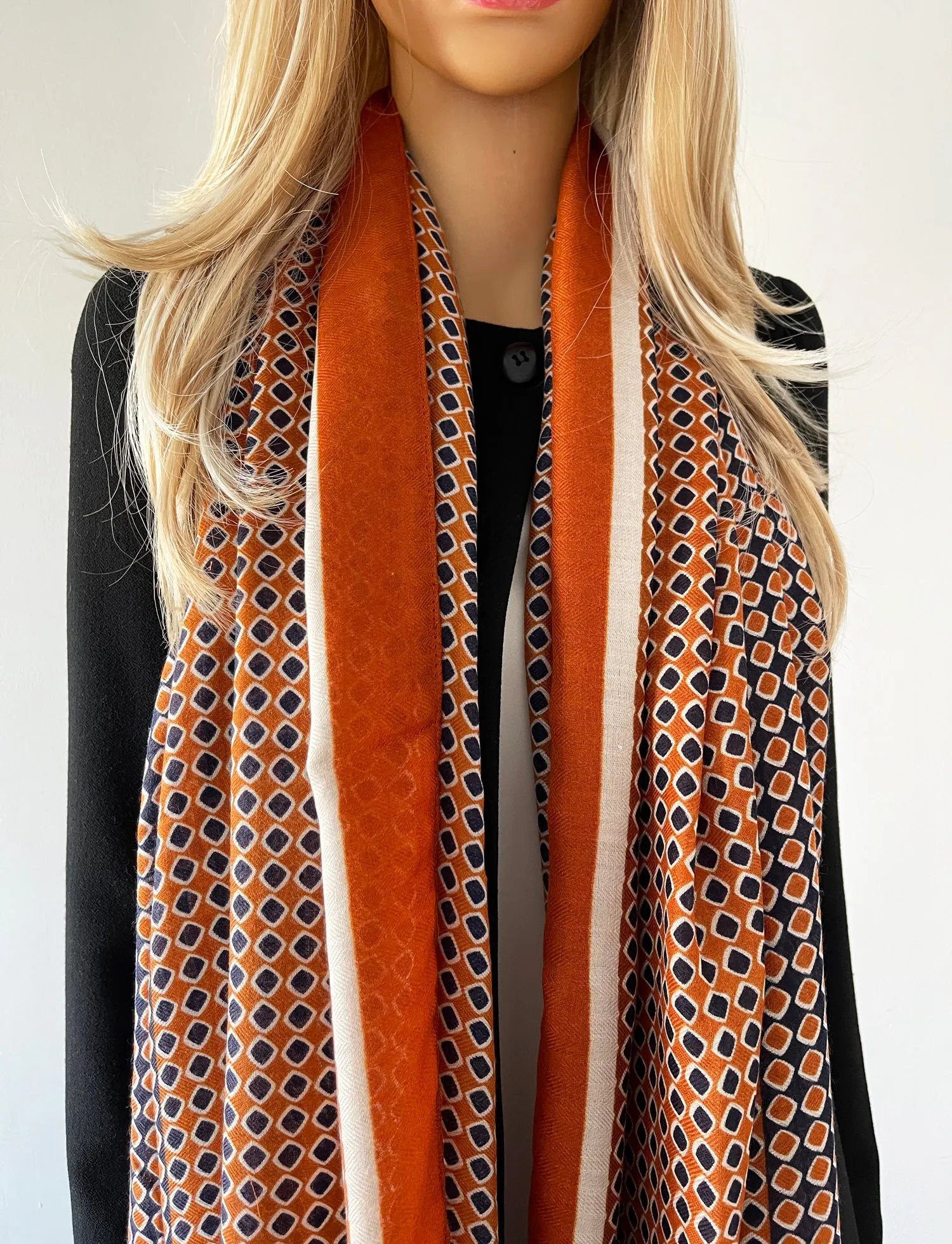 LARGE BURNT ORANGE DIAMOND PRINT SHAWL SCARF WITH TASSELS