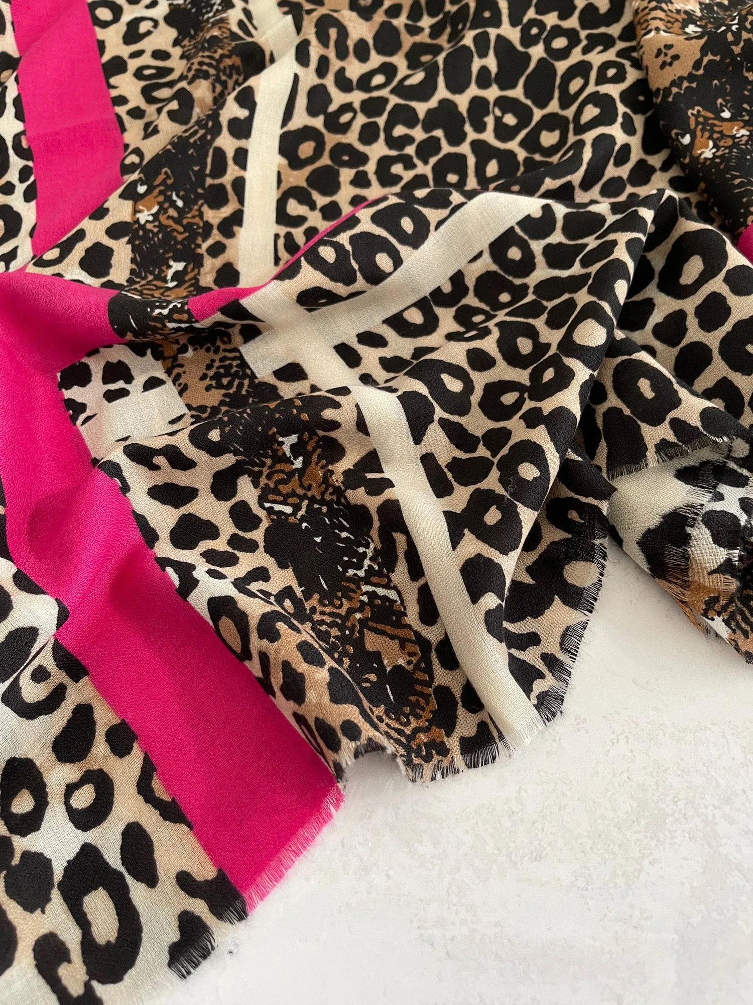 LARGE FUCHSIA PINK SNAKESKIN AND LEOPARD PRINT SCARF