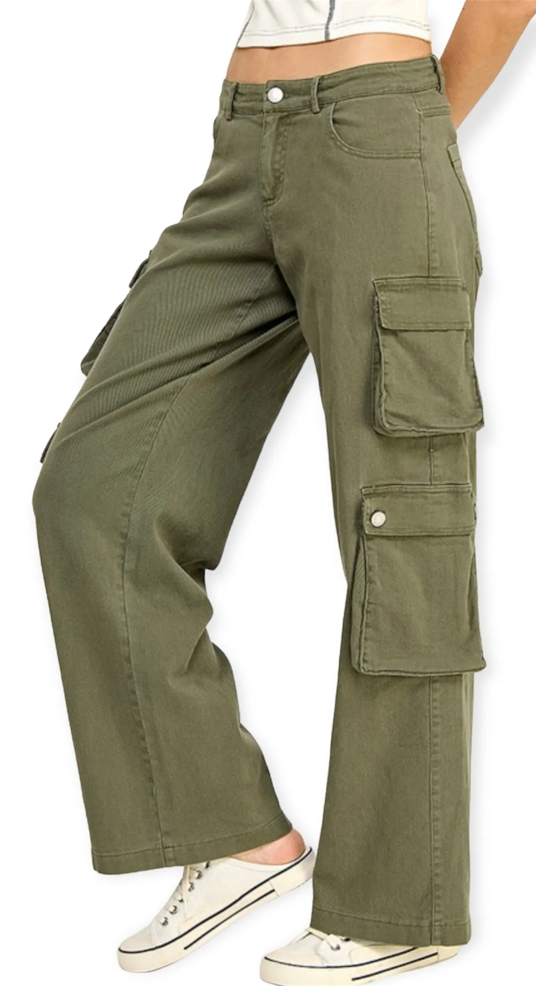 Low Rise Wide Cargo Pants