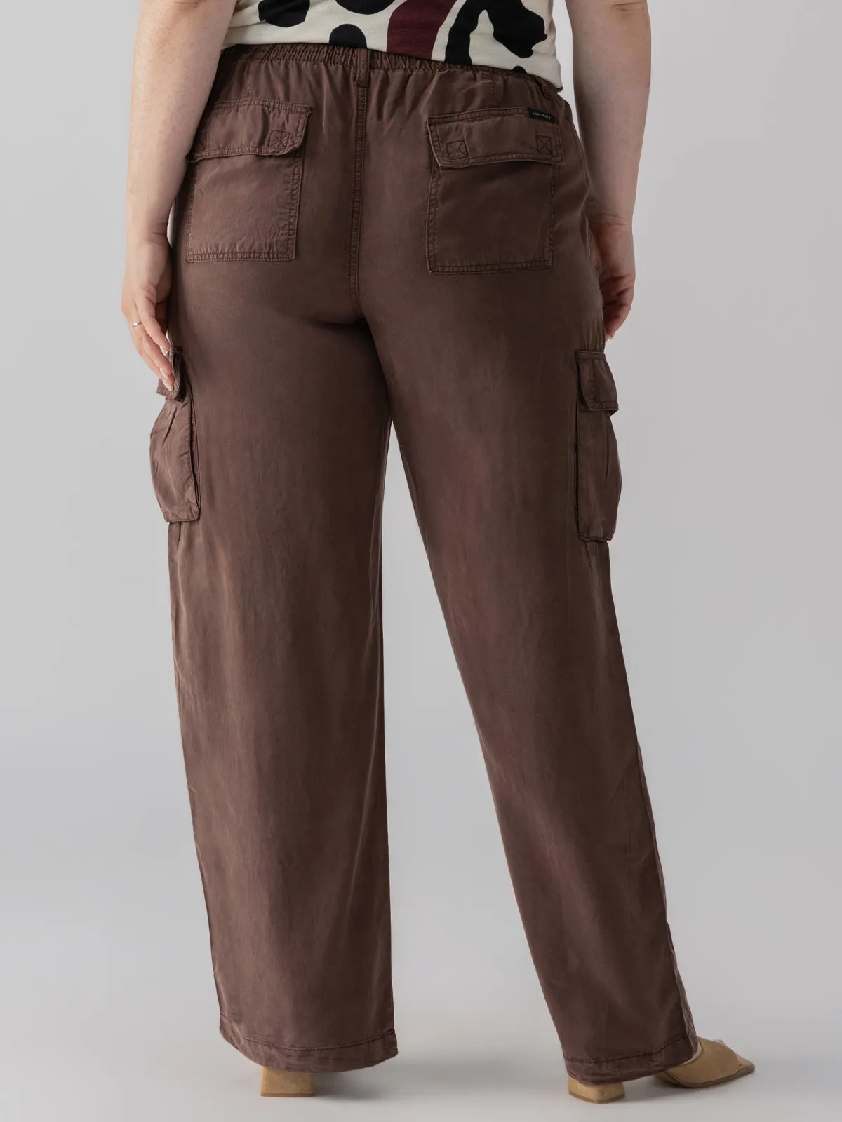 Relaxed Reissue Cargo Standard Rise Pant Mud Bath Inclusive Collection